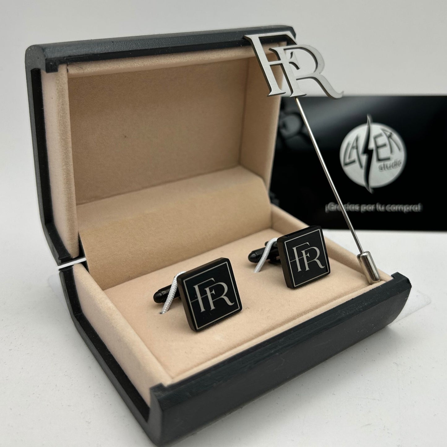 Mancuernillas personalizadas con Boutonnier