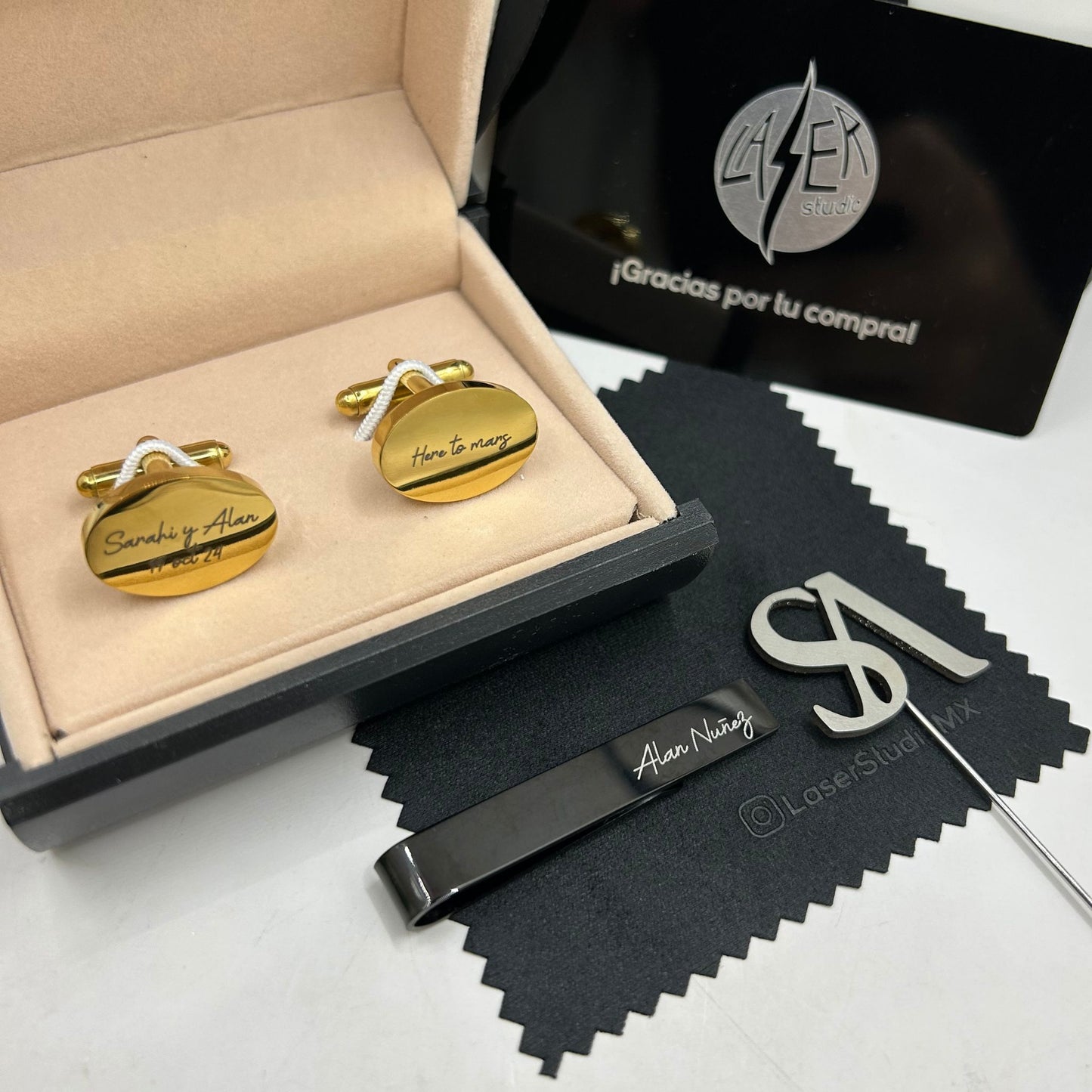 Paquete Premium de Mancuernillas, Boutonnier y Pisa Corbata Personalizado
