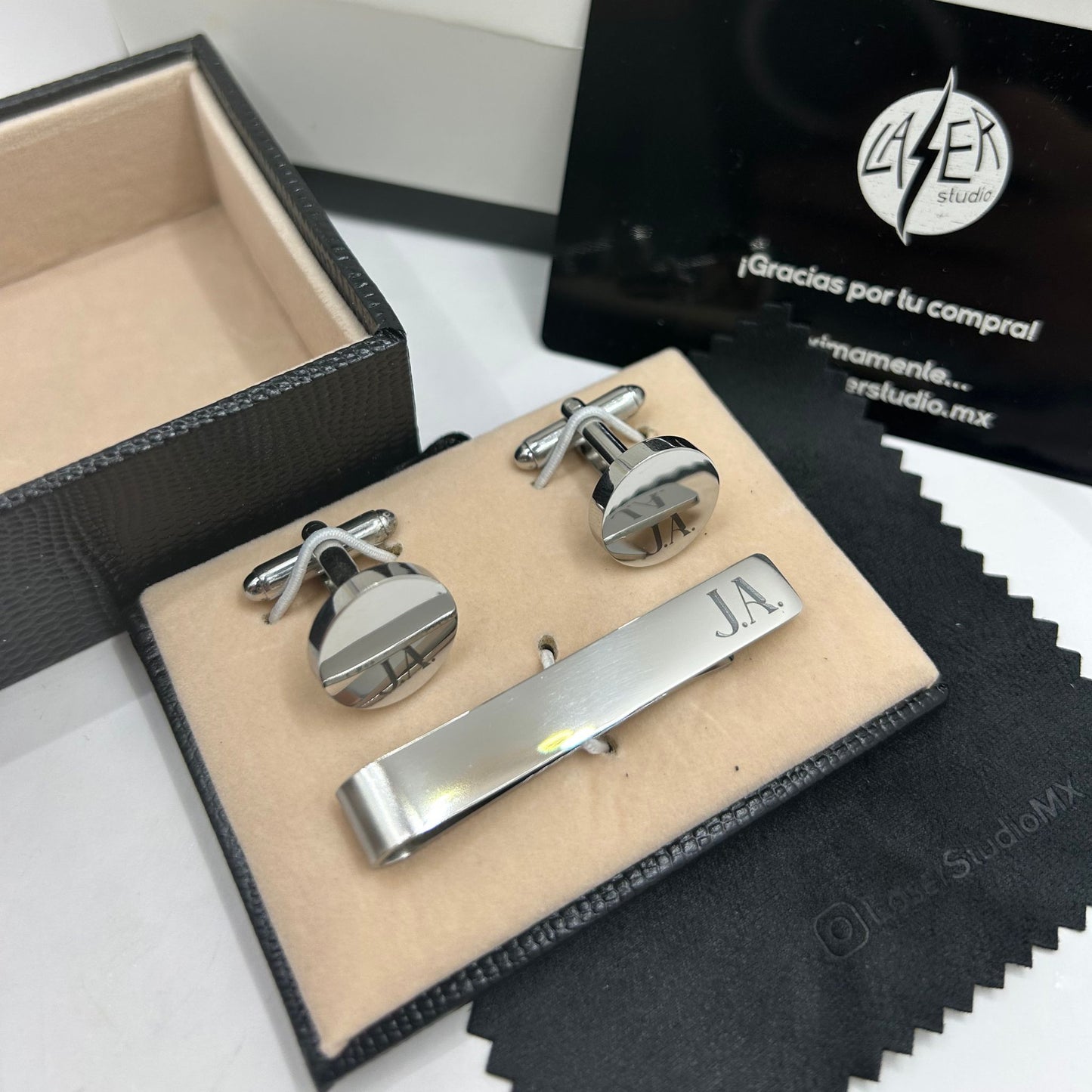 Set de Mancuernillas y Pisa Corbata Personalizados