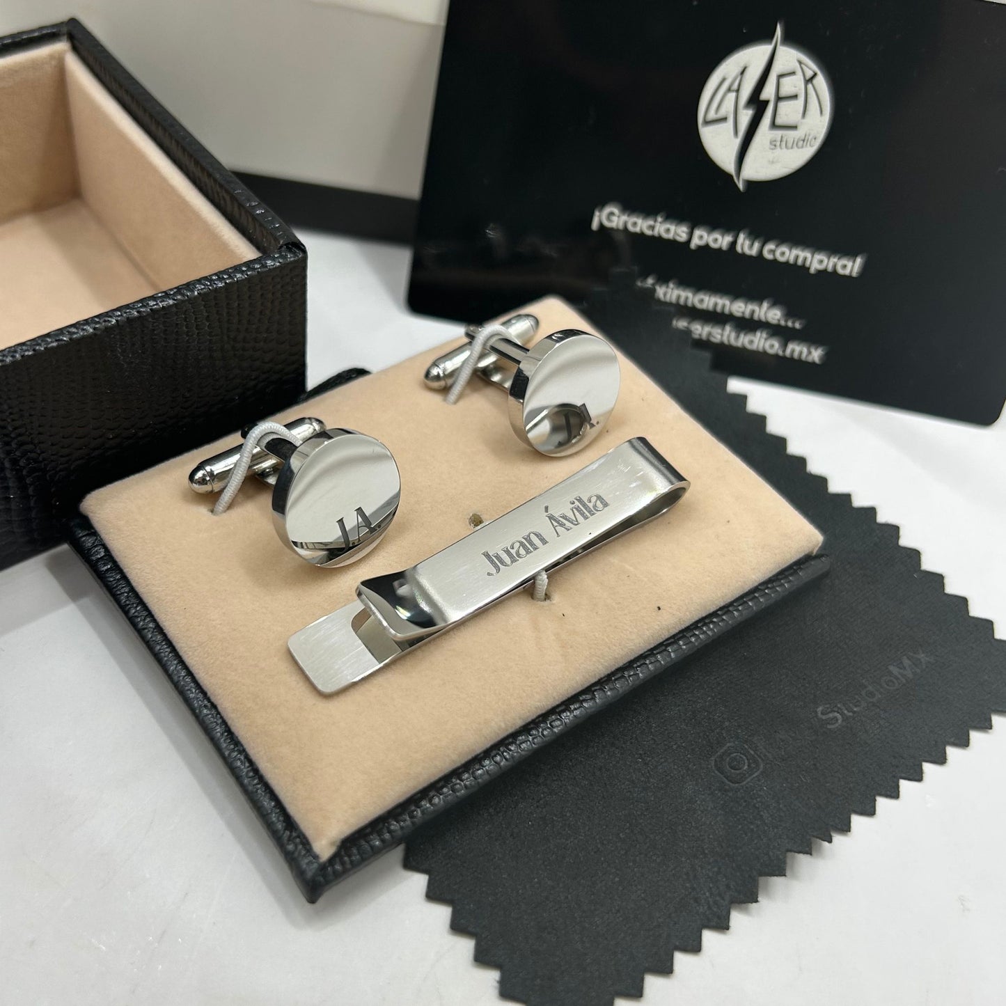 Set de Mancuernillas y Pisa Corbata Personalizados