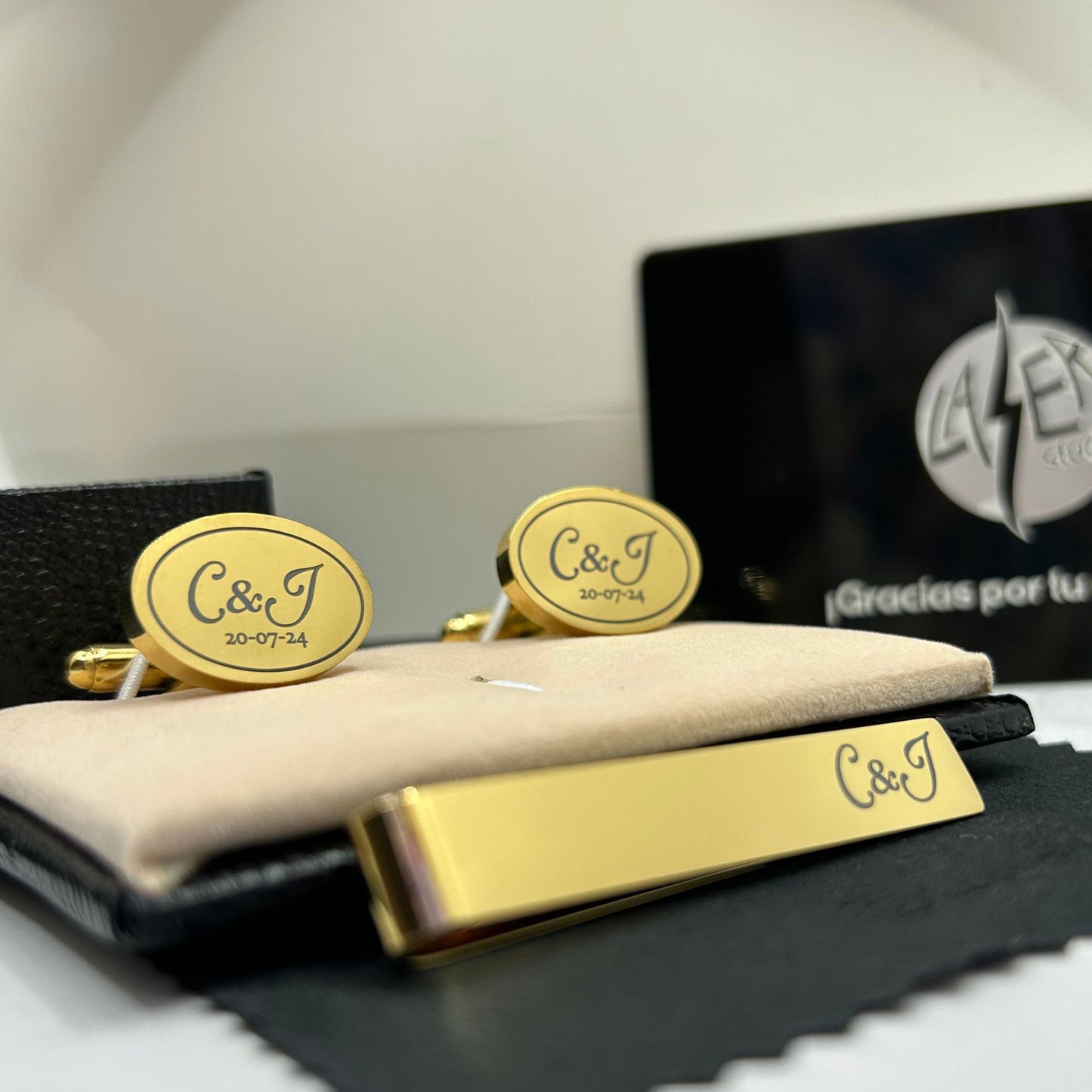Set de Mancuernillas y Pisa Corbata Personalizados