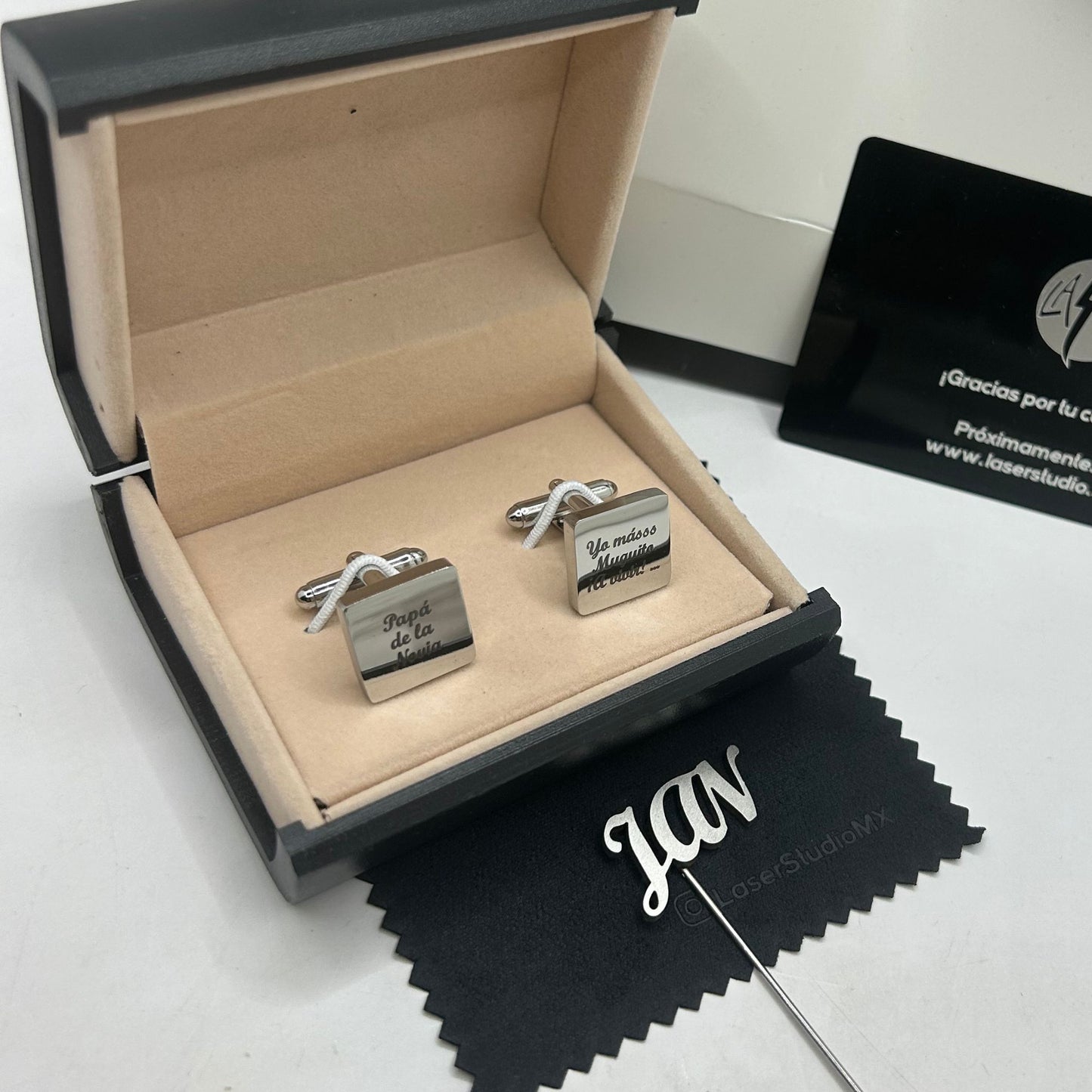 Mancuernillas personalizadas con Boutonnier